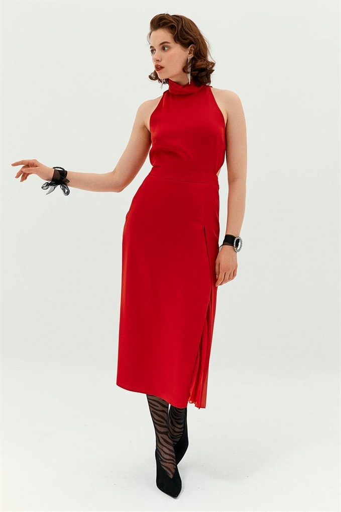 Kırmızı Sırt Dekolteli Midi Elbise