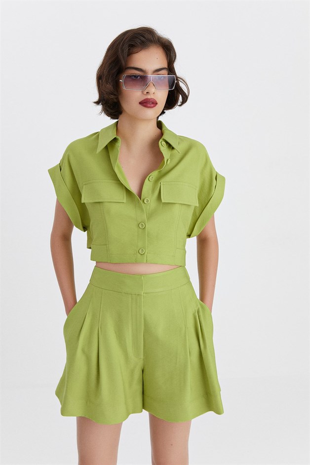 Sırt Detaylı Yeşil Crop Gömlek